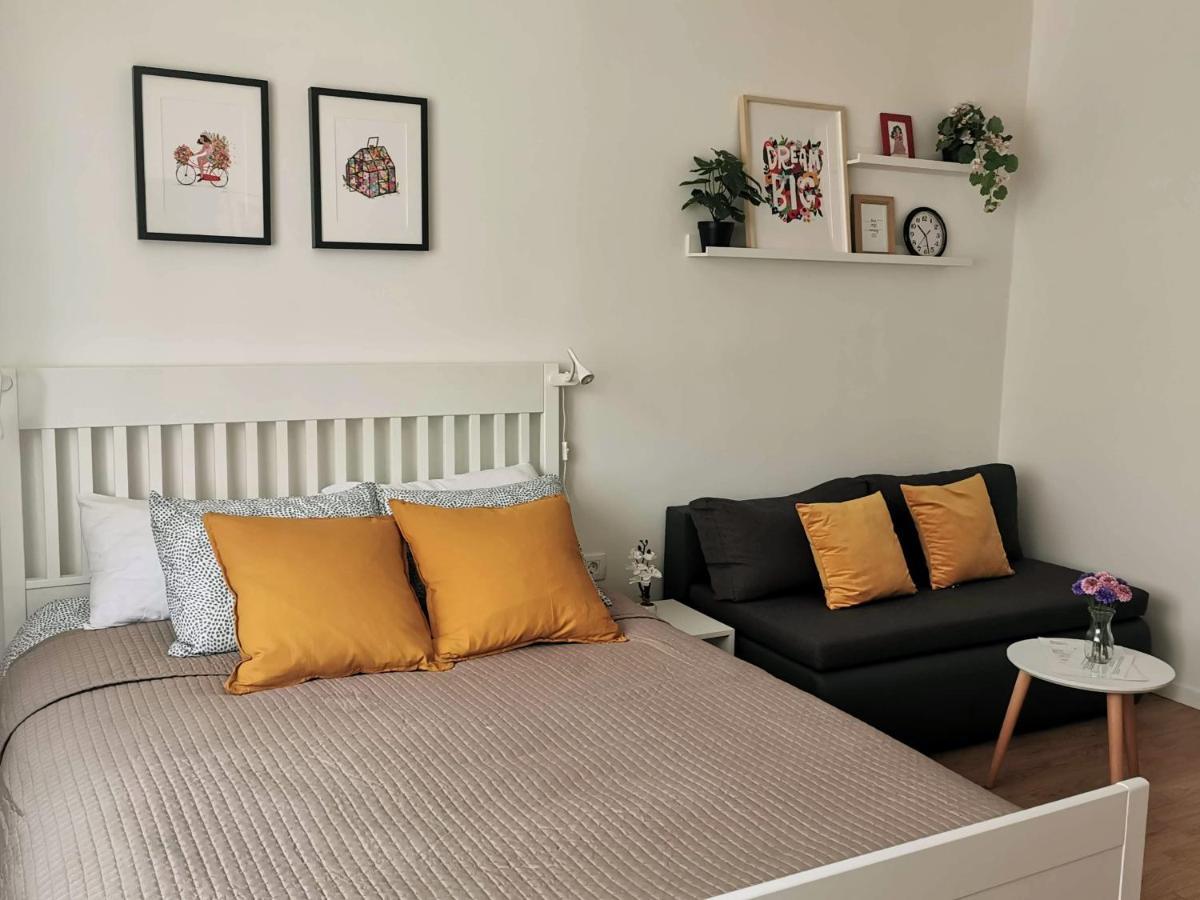 Studio Apartman Mirta I Varaždin Exterior foto